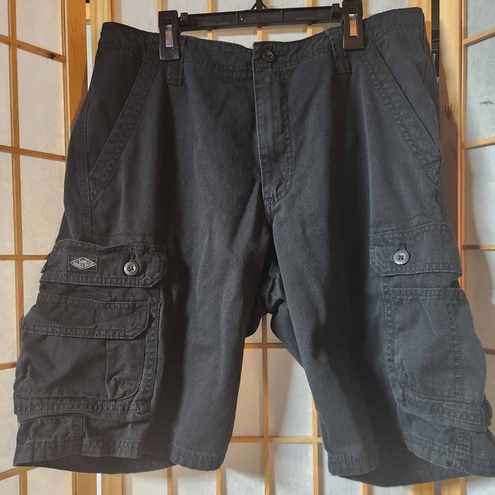 Lee Black Cargo Shorts with Durable Cotton Fabric